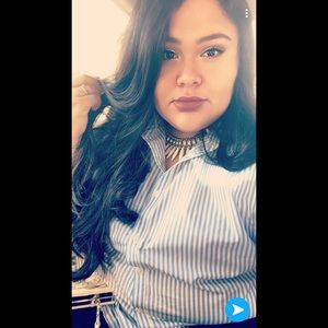 Meet your Posher, Alejandra